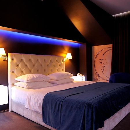 Lh Hotel&Spa Lviv Bagian luar foto
