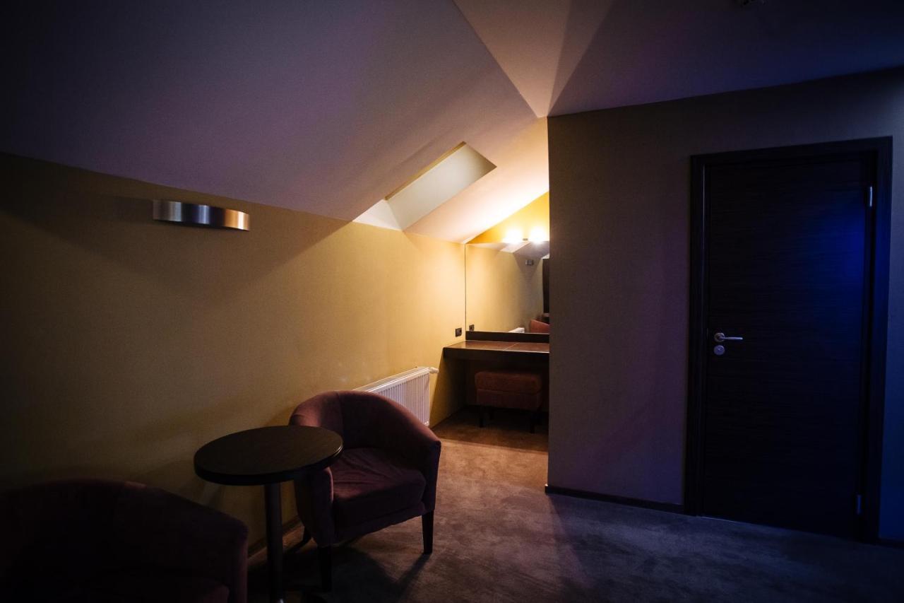 Lh Hotel&Spa Lviv Bagian luar foto