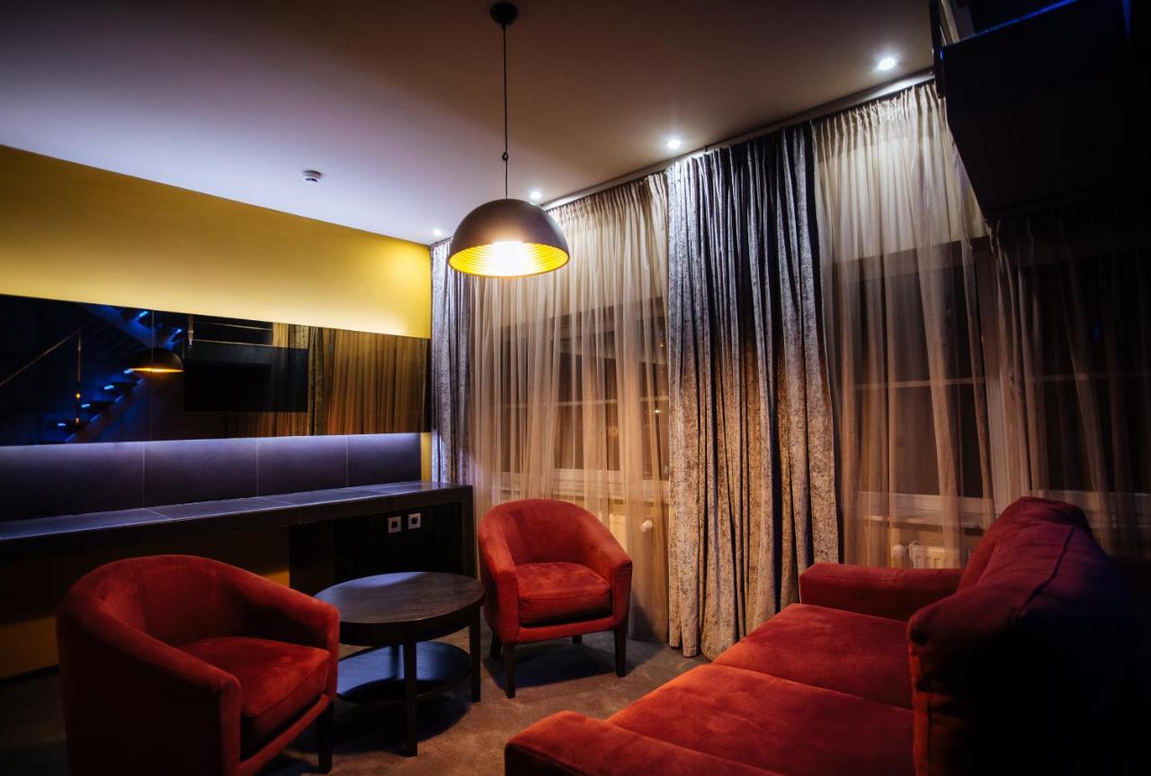 Lh Hotel&Spa Lviv Bagian luar foto