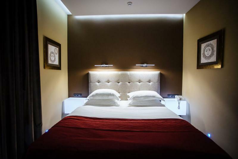 Lh Hotel&Spa Lviv Bagian luar foto